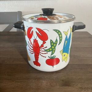 San Ignacio Mid-Century Modern Enamel Stock Pot w/ Lid – Seafood Design